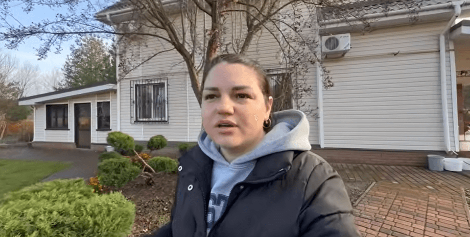 Дом в деревне после уборки