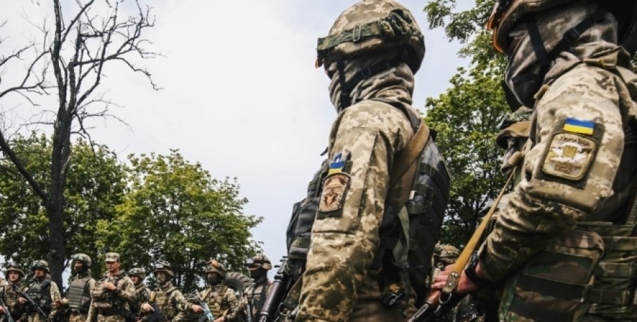 Украина, ВСУ, демобилизация срочников, срок закончился, контрактная армия