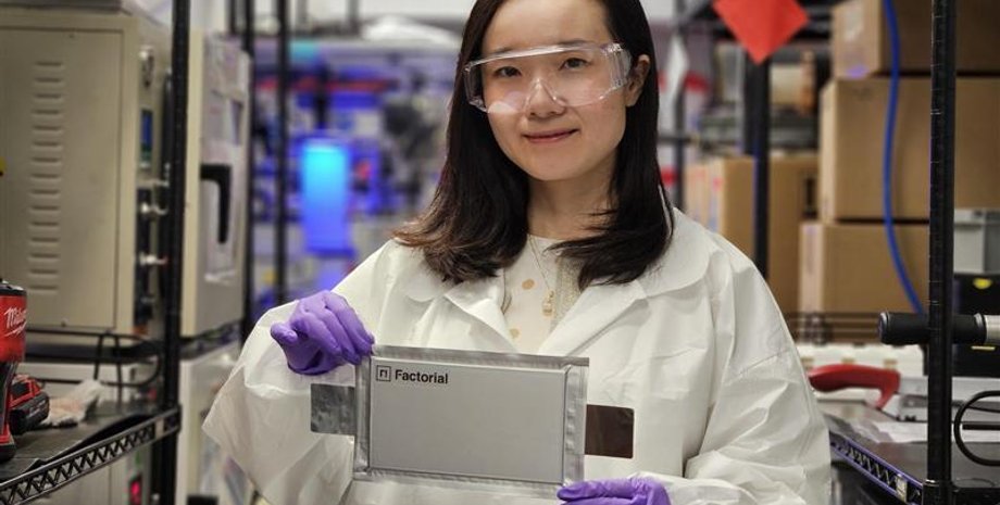 Твердотільний акумуляторний елемент, батарея, фото