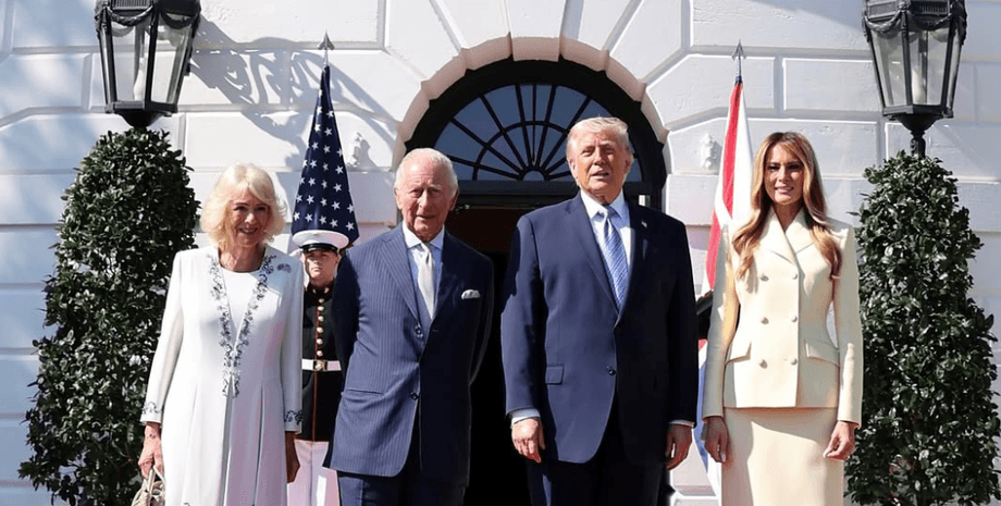 Король Чарльз и королева Камилла, дональд трамп и мелания трамп дональд трамп неуважительным жестом встретил королеву камиллу в сша