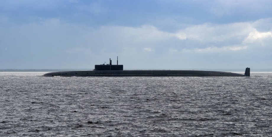 Атомний підводний ракетний крейсер