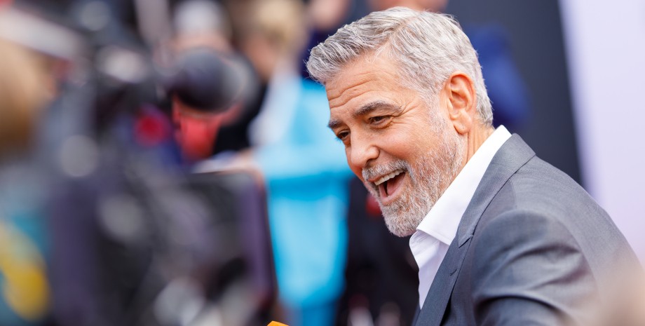 Джордж Клуни в Германии, Джордж Клуни без амаль появился на публике, благотворительная лотерея, амаль Клуни