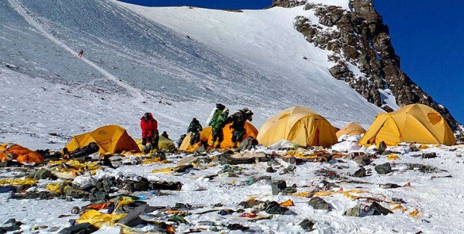 Склоны горы Эверест убирают от мусора с помощью БпЛА мусор на Эвересте