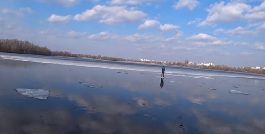 Киев, рыбак, льдина, спиннинг, мальчик