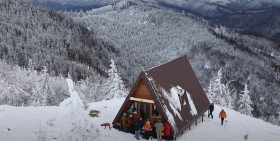 приют на горе Параска