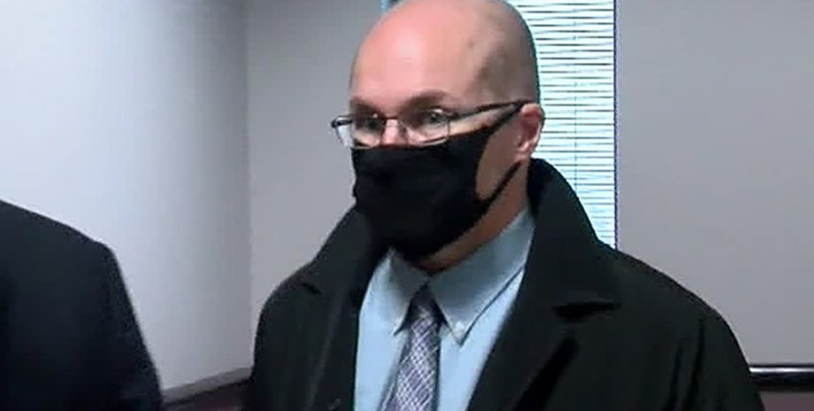 Стівен Бранденбург, фармацевт