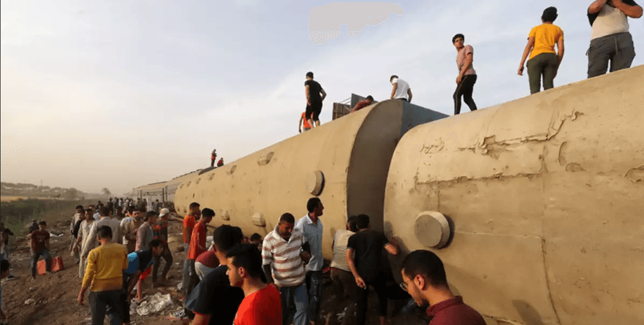 авария поезда в египте, происшествие в египте