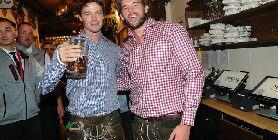 Патрик Шварценеггер, Кристофер Шварценеггер, братья, Октобер фест