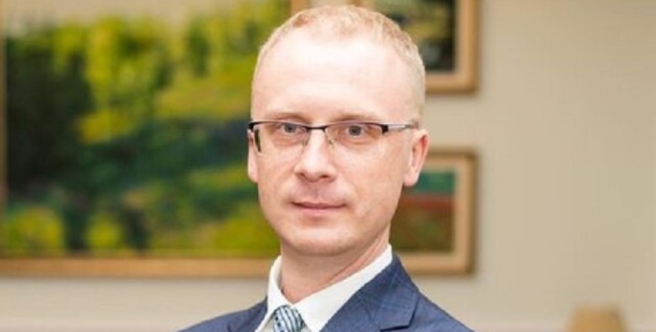 Олег Николаенко