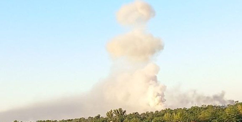 вибухи у Новій Каховці, удар по російських складах, ЗСУ знищили склад боєприпасів окупантів