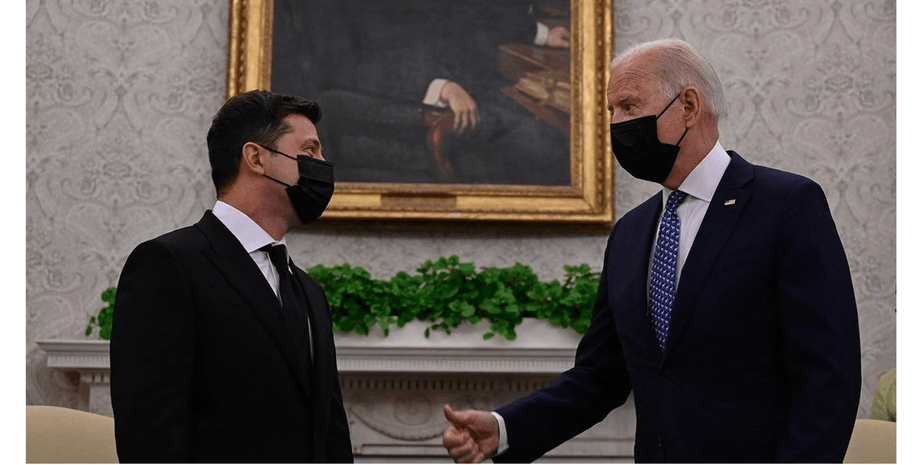 Зеленский Байден военная помощь США поставки вооружение