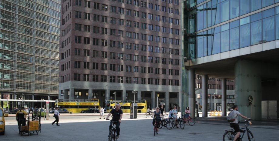 ЗМІ показали найбезґлуздіші споживчі стандарти у Німеччині Прапор Німеччини