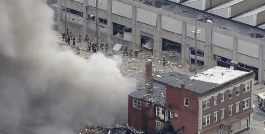 шоколадная фабрика, взрыв, США, Пенсильвания, продукция фабрики, конфеты, шоколад на фабрике, Пасха