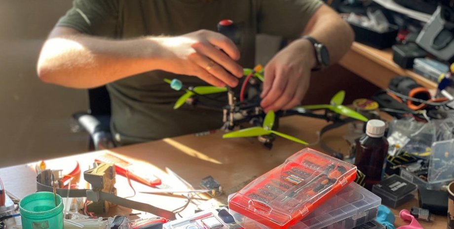 AirUnit, дрон, FPV, БПЛА, FPV-дрон, Українські дрони, самонавідні дрони