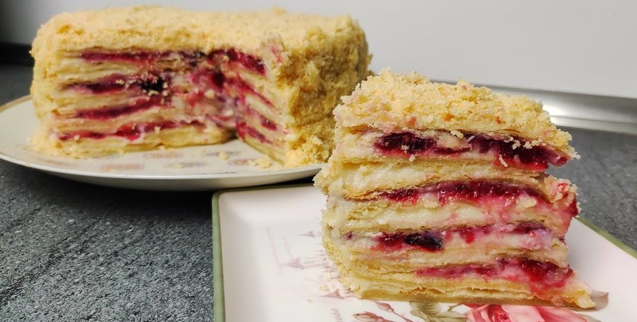Торт Наполеон с малиной, торт наполеон с ягодами, малиновый наполеон