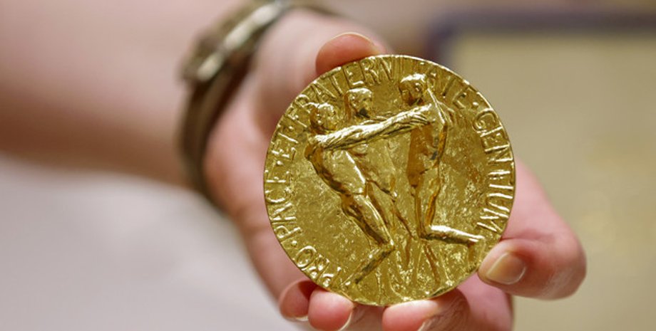 медаль муратова, нобелевская медаль муратова