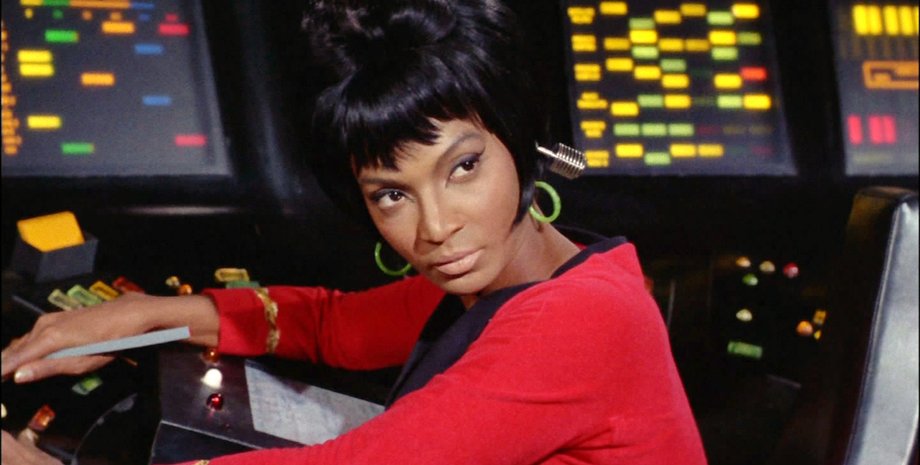 нишель николс, ниота ухура, энтерпрайз, стартрек, актриса, культовая роль, культовый сериал, уильям шатнер