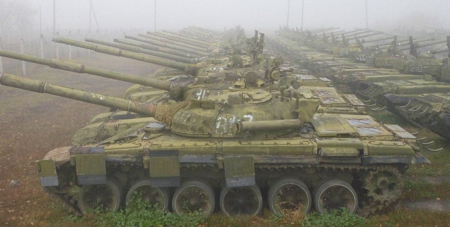 Российские танки на хранении
