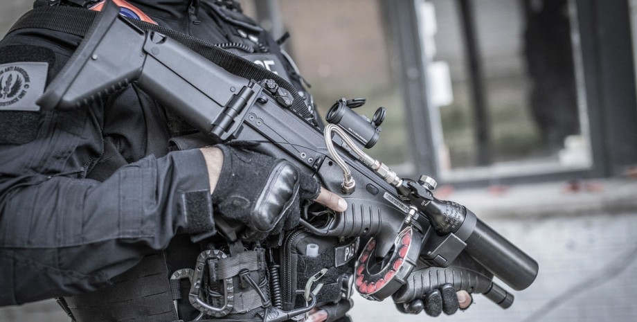 FN Smart ProtectoR-303T, ружье, беспорядки, оружие для полиции