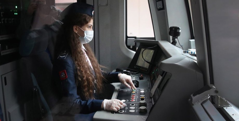 женщины-машинсты, метро, метрополитен, москва