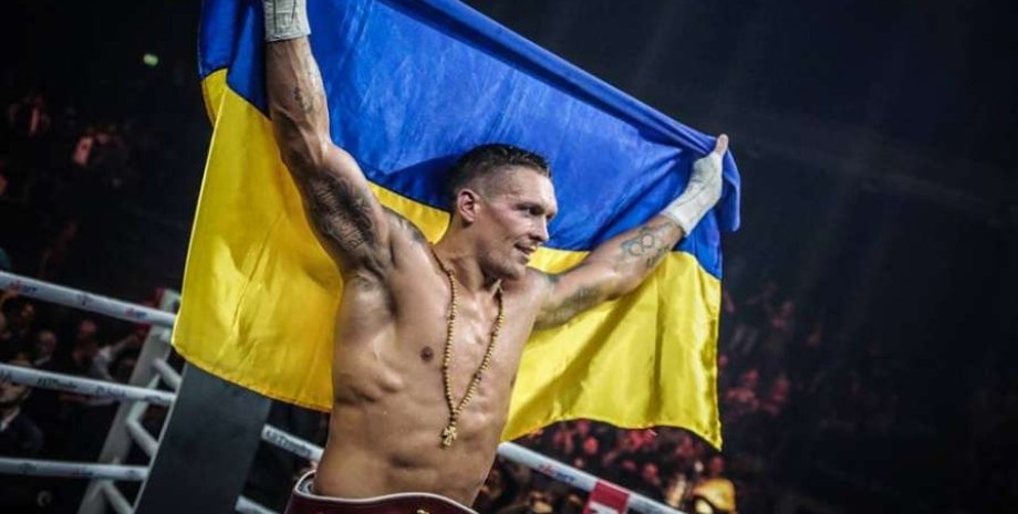Александр Усик / фото - страница боксера в Facebook