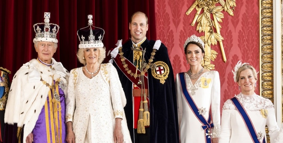 королевская семья, король Чарльз, королева Камилла, принц Уильям, Кейт Миддлтон, принцесса Софи