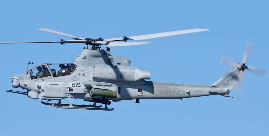 Вертолет ВМС США AH-1Z Viper/Фото: Wikipedia