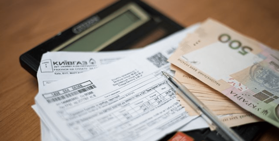 оплата ЖКУ платежки, калькулятор, гривны, ручка