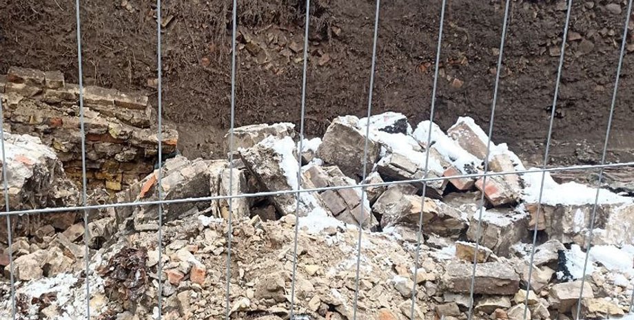 Киев, обвал стены, центр Киева, Печерский район, жертва, раненый, трагедия