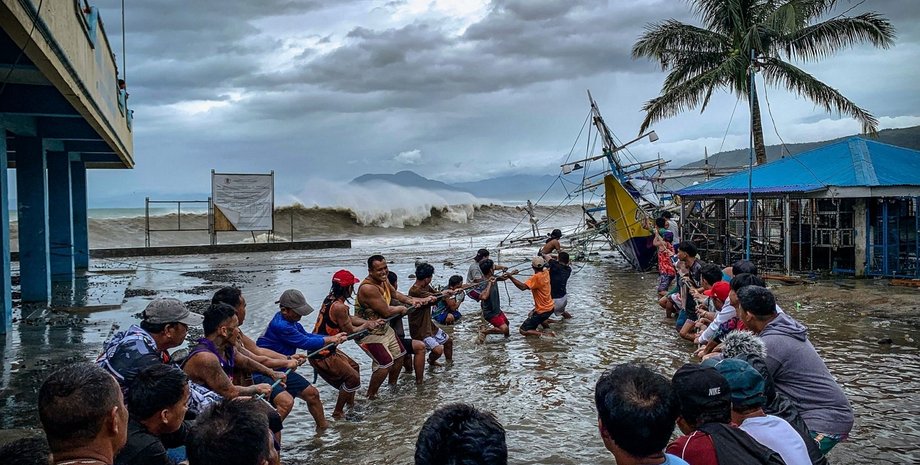 Супертайфун "Фунг-Вонг" на Філіппінах