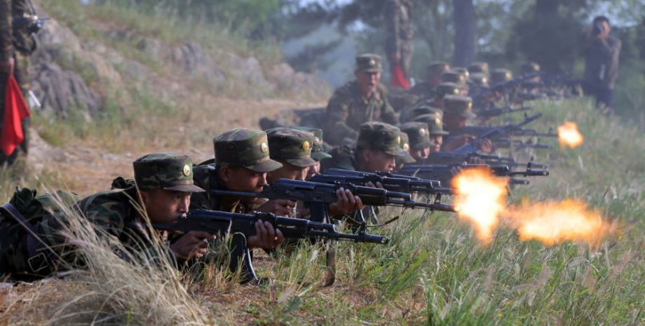 Soldiers from the DPRK, who arrived in the Kursk region, are hardly overcome by ...