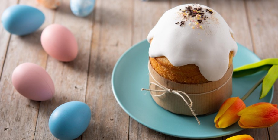 Пасхальная выпечка и крашеные яйца паска, Пасха, яйца, цветы