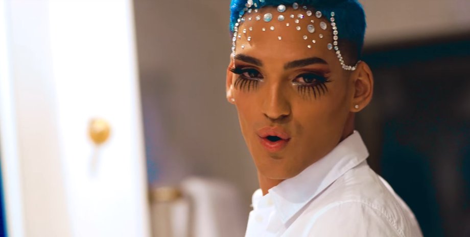 Фото: скриншот из видео Diferente - Mike Duran ft Kevin Fret