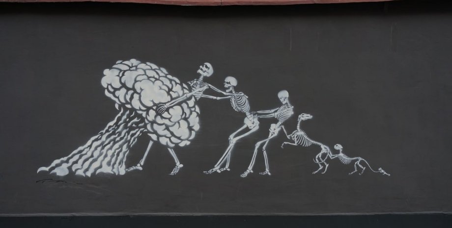 Граффити художника Zoom, атомная репка, коммунальщики закрасили граффити, антивоенное граффити, граффити в Петербурге