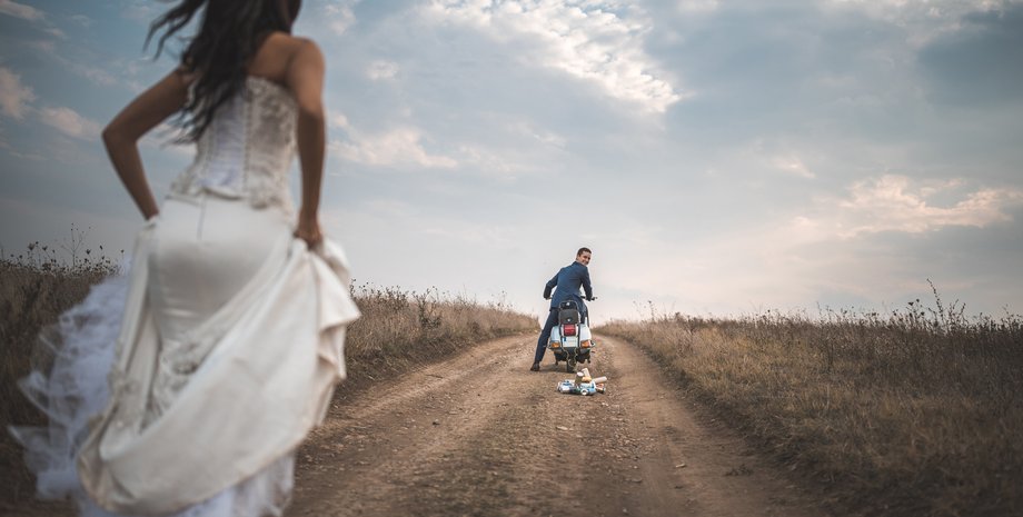 жених сбегает от невесты