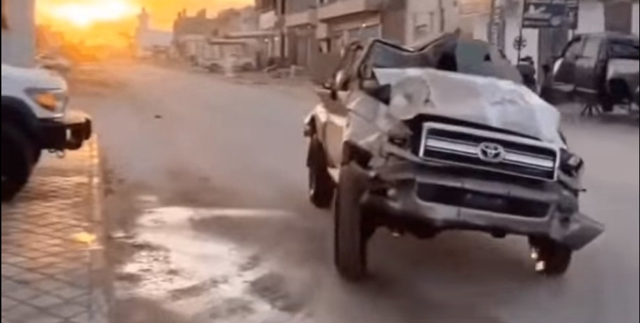 Toyota Land Cruiser 70 ДТП Toyota, Toyota Land Cruiser, Toyota Land Cruiser 70, Пикап, Авто, Автомобили, Видео, ДТП