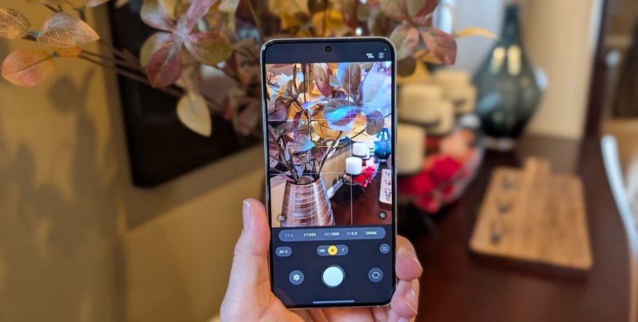 Смартфон Galaxy S22