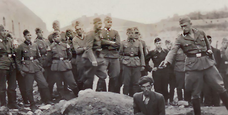 Ученый идентифицировал нациста на фотографии