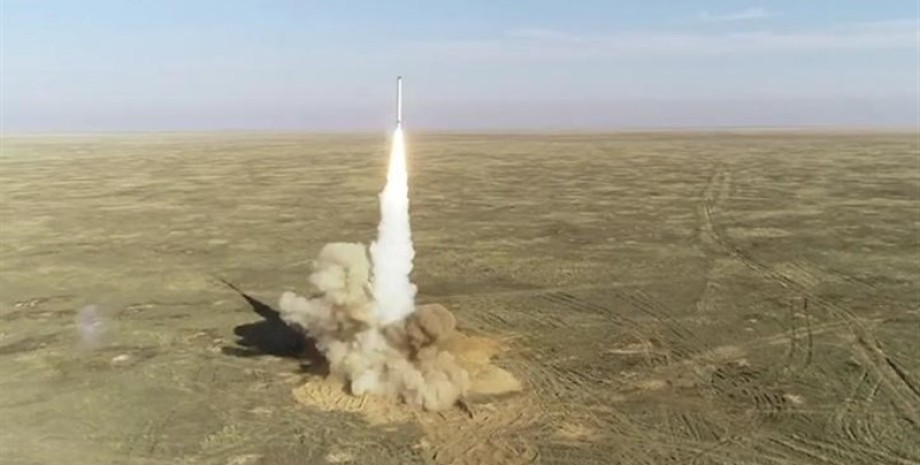 іран, ракети, балістика, запуск ракет, 1800 км, радіус ураження