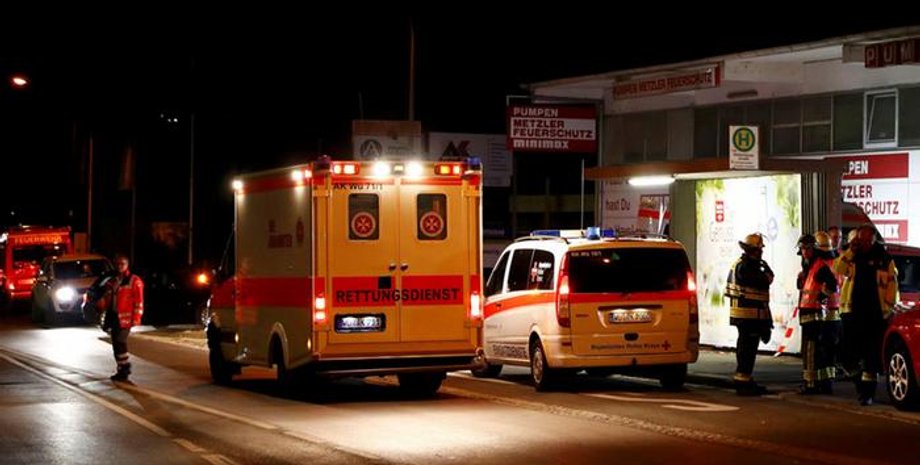 В Баварии 17-летний беженец с топором напал на пассажиров поезда