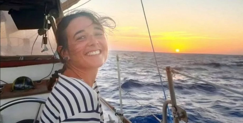 Опытная шкипер Мари Декуб исчезла во время кругосветного плавания