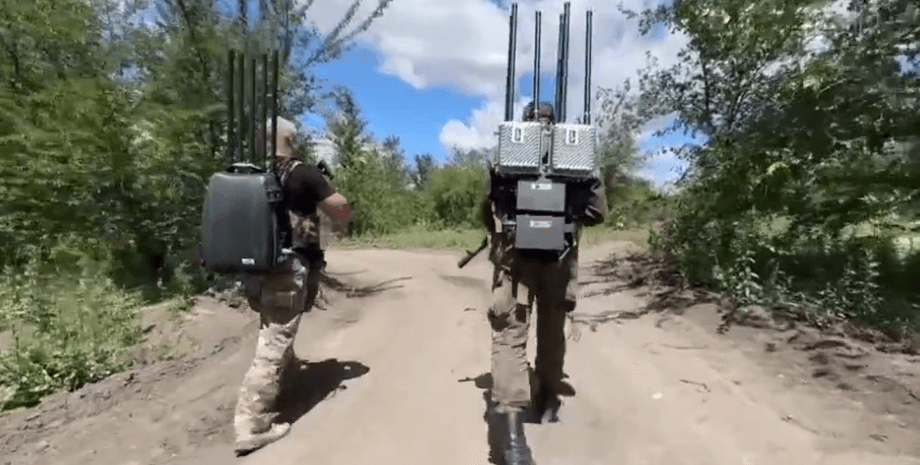 ВС РФ, РЭБ, рюкзак, FPV, дроны, фото