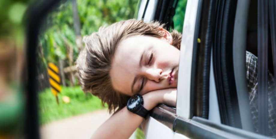 укачивание в дороге, путешествие, тошнота