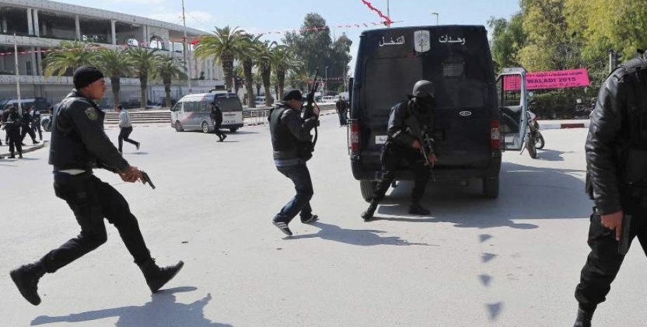 Полиция Туниса / Фото: EPA