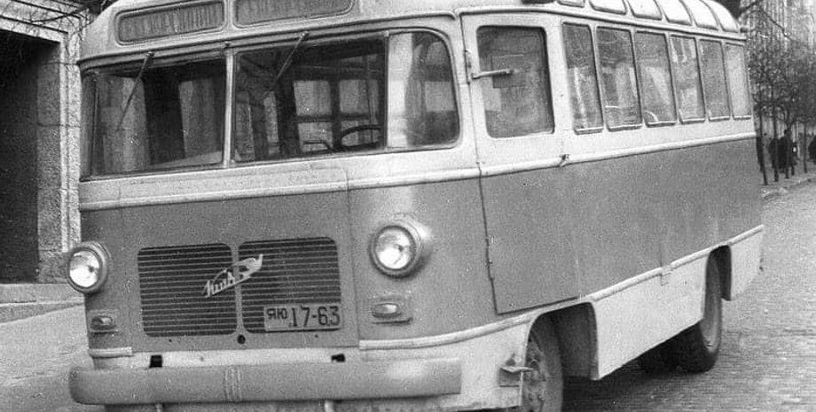 Автобус Київ, український автобус, старий автобус, автобус RAF, RAF-251