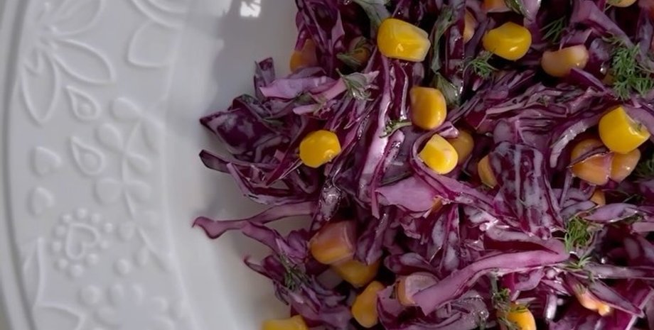 салат с капустой и кукурузой, еда