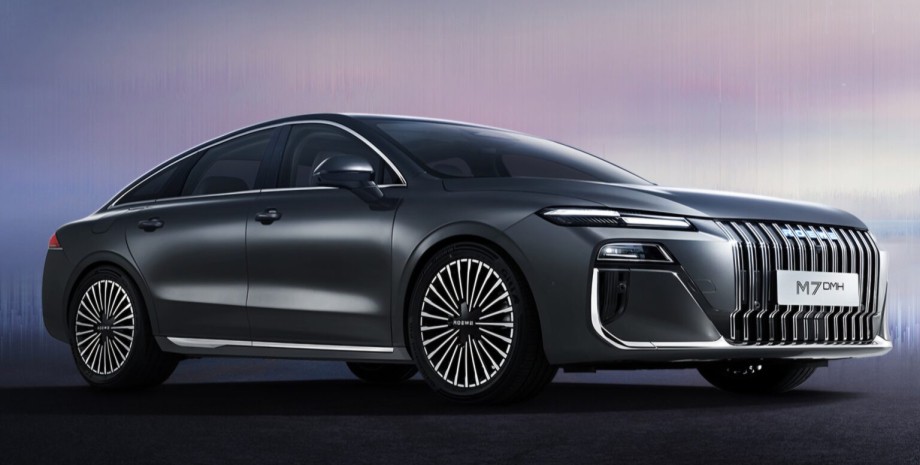 Roewe D7 DMH Roewe D7