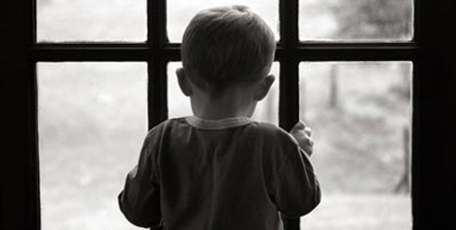 мальчик, сирота, приют, собаки, Харьков