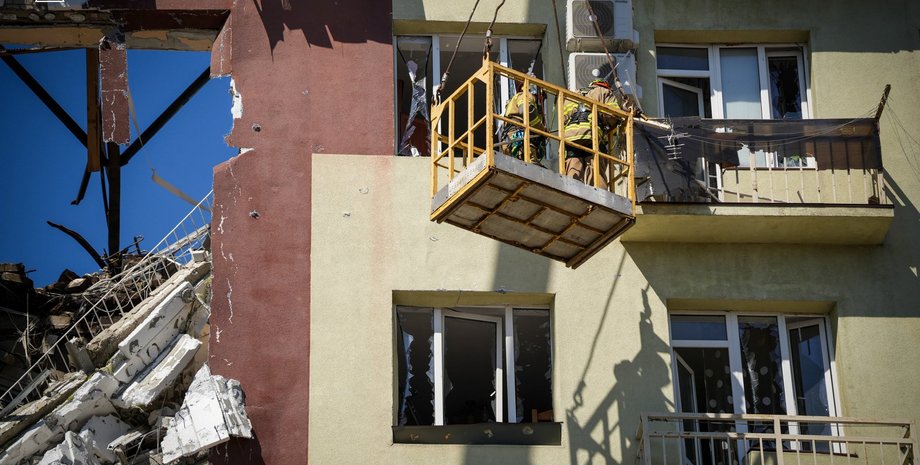 Последствия удара ВС РФ по Одесской области в ночь на 6 апреля