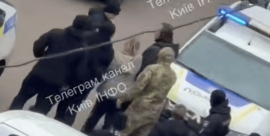 У Святошинському районі пролунали постріли